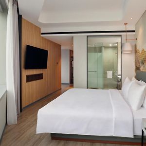 Studio Double Bed